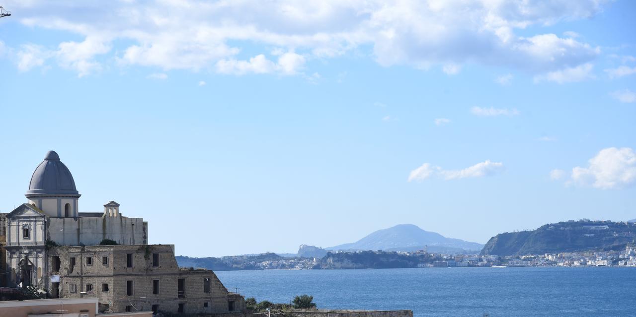 Maison Toledo Pozzuoli Bagian luar foto